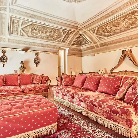 Principesco Quadrilatero Romano *